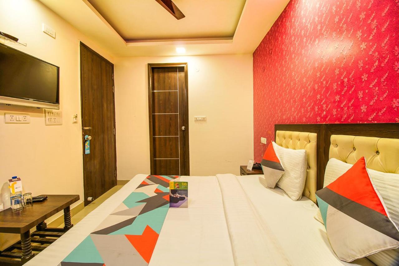 Fabexpress Tp Suite Near Igi Airport New Delhi Luaran gambar