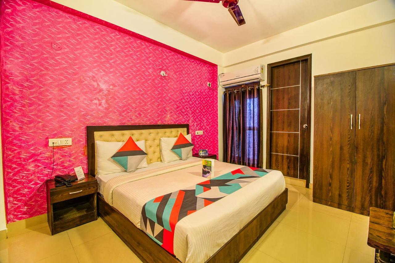 Fabexpress Tp Suite Near Igi Airport New Delhi Luaran gambar